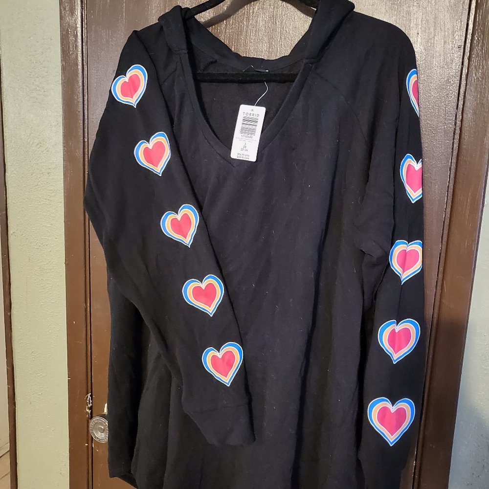 3X torrid Black Rainbow Heart Tunic Hoodie NWT
